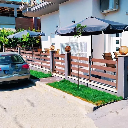 Filippou Luxury Apartments Flogita Exterior photo