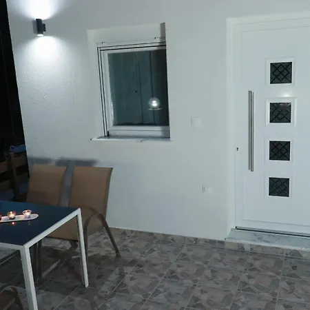 Filippou Luxury Apartments Flogita Exterior photo