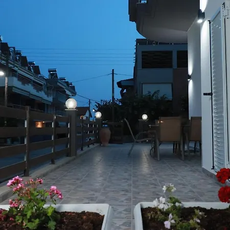 Filippou Luxury Apartments Flogita Exterior photo