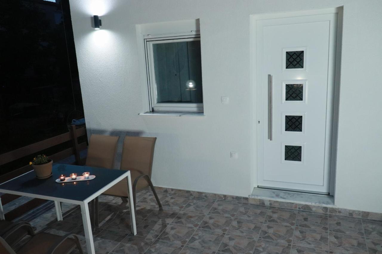 Filippou Luxury * Flogita